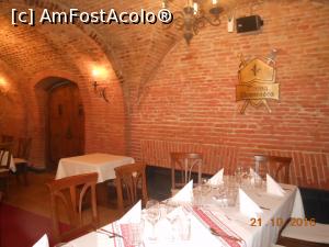 [P10] Crama Domnească - Crama, locul cel mai reprezentativ din restaurant.  » foto by iulianic
 - 
<span class="allrVoted glyphicon glyphicon-heart hidden" id="av804372"></span>
<a class="m-l-10 hidden" id="sv804372" onclick="voting_Foto_DelVot(,804372,4083)" role="button">șterge vot <span class="glyphicon glyphicon-remove"></span></a>
<a id="v9804372" class=" c-red"  onclick="voting_Foto_SetVot(804372)" role="button"><span class="glyphicon glyphicon-heart-empty"></span> <b>LIKE</b> = Votează poza</a> <img class="hidden"  id="f804372W9" src="/imagini/loader.gif" border="0" /><span class="AjErrMes hidden" id="e804372ErM"></span>
