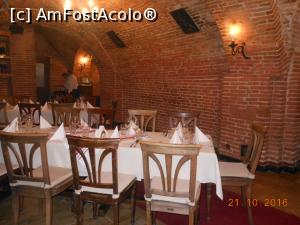 [P11] Crama Domnească - Crama, locul cel mai reprezentativ din restaurant.  » foto by iulianic
 - 
<span class="allrVoted glyphicon glyphicon-heart hidden" id="av804373"></span>
<a class="m-l-10 hidden" id="sv804373" onclick="voting_Foto_DelVot(,804373,4083)" role="button">șterge vot <span class="glyphicon glyphicon-remove"></span></a>
<a id="v9804373" class=" c-red"  onclick="voting_Foto_SetVot(804373)" role="button"><span class="glyphicon glyphicon-heart-empty"></span> <b>LIKE</b> = Votează poza</a> <img class="hidden"  id="f804373W9" src="/imagini/loader.gif" border="0" /><span class="AjErrMes hidden" id="e804373ErM"></span>