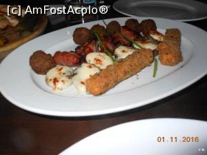 [P22] Caru' cu Bere - Gustarea lui Moș Ghiță.  » foto by iulianic
 - 
<span class="allrVoted glyphicon glyphicon-heart hidden" id="av807235"></span>
<a class="m-l-10 hidden" id="sv807235" onclick="voting_Foto_DelVot(,807235,4083)" role="button">șterge vot <span class="glyphicon glyphicon-remove"></span></a>
<a id="v9807235" class=" c-red"  onclick="voting_Foto_SetVot(807235)" role="button"><span class="glyphicon glyphicon-heart-empty"></span> <b>LIKE</b> = Votează poza</a> <img class="hidden"  id="f807235W9" src="/imagini/loader.gif" border="0" /><span class="AjErrMes hidden" id="e807235ErM"></span>