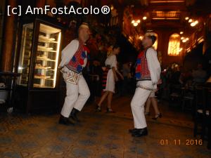 [P31] Caru' cu Bere - Dans folcloric.  » foto by iulianic
 - 
<span class="allrVoted glyphicon glyphicon-heart hidden" id="av807244"></span>
<a class="m-l-10 hidden" id="sv807244" onclick="voting_Foto_DelVot(,807244,4083)" role="button">șterge vot <span class="glyphicon glyphicon-remove"></span></a>
<a id="v9807244" class=" c-red"  onclick="voting_Foto_SetVot(807244)" role="button"><span class="glyphicon glyphicon-heart-empty"></span> <b>LIKE</b> = Votează poza</a> <img class="hidden"  id="f807244W9" src="/imagini/loader.gif" border="0" /><span class="AjErrMes hidden" id="e807244ErM"></span>