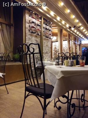 [P02] Maroon Bistro Café - terasa și puțin din interior » foto by Dragoș_MD
 - 
<span class="allrVoted glyphicon glyphicon-heart hidden" id="av970620"></span>
<a class="m-l-10 hidden" id="sv970620" onclick="voting_Foto_DelVot(,970620,4083)" role="button">șterge vot <span class="glyphicon glyphicon-remove"></span></a>
<a id="v9970620" class=" c-red"  onclick="voting_Foto_SetVot(970620)" role="button"><span class="glyphicon glyphicon-heart-empty"></span> <b>LIKE</b> = Votează poza</a> <img class="hidden"  id="f970620W9" src="/imagini/loader.gif" border="0" /><span class="AjErrMes hidden" id="e970620ErM"></span>