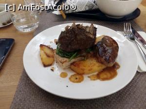 [P09] Restaurant Sardin - mușchiul de vită » foto by Dragoș_MD
 - 
<span class="allrVoted glyphicon glyphicon-heart hidden" id="av1016685"></span>
<a class="m-l-10 hidden" id="sv1016685" onclick="voting_Foto_DelVot(,1016685,4083)" role="button">șterge vot <span class="glyphicon glyphicon-remove"></span></a>
<a id="v91016685" class=" c-red"  onclick="voting_Foto_SetVot(1016685)" role="button"><span class="glyphicon glyphicon-heart-empty"></span> <b>LIKE</b> = Votează poza</a> <img class="hidden"  id="f1016685W9" src="/imagini/loader.gif" border="0" /><span class="AjErrMes hidden" id="e1016685ErM"></span>