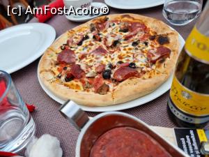 [P15] pizza de impartit la masa ... » foto by silvia tudoran
 - 
<span class="allrVoted glyphicon glyphicon-heart hidden" id="av1323423"></span>
<a class="m-l-10 hidden" id="sv1323423" onclick="voting_Foto_DelVot(,1323423,4083)" role="button">șterge vot <span class="glyphicon glyphicon-remove"></span></a>
<a id="v91323423" class=" c-red"  onclick="voting_Foto_SetVot(1323423)" role="button"><span class="glyphicon glyphicon-heart-empty"></span> <b>LIKE</b> = Votează poza</a> <img class="hidden"  id="f1323423W9" src="/imagini/loader.gif" border="0" /><span class="AjErrMes hidden" id="e1323423ErM"></span>