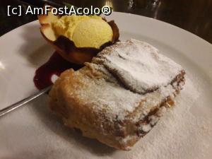 [P05] strudel cu mere » foto by silvia tudoran
 - 
<span class="allrVoted glyphicon glyphicon-heart hidden" id="av1063318"></span>
<a class="m-l-10 hidden" id="sv1063318" onclick="voting_Foto_DelVot(,1063318,4083)" role="button">șterge vot <span class="glyphicon glyphicon-remove"></span></a>
<a id="v91063318" class=" c-red"  onclick="voting_Foto_SetVot(1063318)" role="button"><span class="glyphicon glyphicon-heart-empty"></span> <b>LIKE</b> = Votează poza</a> <img class="hidden"  id="f1063318W9" src="/imagini/loader.gif" border="0" /><span class="AjErrMes hidden" id="e1063318ErM"></span>