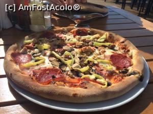 [P21] Cafeneaua Actorilor. Pizza delicioasa...  » foto by Floria
 - 
<span class="allrVoted glyphicon glyphicon-heart hidden" id="av912161"></span>
<a class="m-l-10 hidden" id="sv912161" onclick="voting_Foto_DelVot(,912161,4083)" role="button">șterge vot <span class="glyphicon glyphicon-remove"></span></a>
<a id="v9912161" class=" c-red"  onclick="voting_Foto_SetVot(912161)" role="button"><span class="glyphicon glyphicon-heart-empty"></span> <b>LIKE</b> = Votează poza</a> <img class="hidden"  id="f912161W9" src="/imagini/loader.gif" border="0" /><span class="AjErrMes hidden" id="e912161ErM"></span>