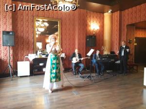 [P17] Hotel Capitol Bucuresti. Voie buna la Capitol!  » foto by Floria
 - 
<span class="allrVoted glyphicon glyphicon-heart hidden" id="av1138175"></span>
<a class="m-l-10 hidden" id="sv1138175" onclick="voting_Foto_DelVot(,1138175,4083)" role="button">șterge vot <span class="glyphicon glyphicon-remove"></span></a>
<a id="v91138175" class=" c-red"  onclick="voting_Foto_SetVot(1138175)" role="button"><span class="glyphicon glyphicon-heart-empty"></span> <b>LIKE</b> = Votează poza</a> <img class="hidden"  id="f1138175W9" src="/imagini/loader.gif" border="0" /><span class="AjErrMes hidden" id="e1138175ErM"></span>