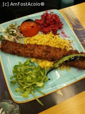 [P09] Adana Kebap. Pe bune avea juma de kil!  » foto by Zoazore
 - 
<span class="allrVoted glyphicon glyphicon-heart hidden" id="av1024689"></span>
<a class="m-l-10 hidden" id="sv1024689" onclick="voting_Foto_DelVot(,1024689,4083)" role="button">șterge vot <span class="glyphicon glyphicon-remove"></span></a>
<a id="v91024689" class=" c-red"  onclick="voting_Foto_SetVot(1024689)" role="button"><span class="glyphicon glyphicon-heart-empty"></span> <b>LIKE</b> = Votează poza</a> <img class="hidden"  id="f1024689W9" src="/imagini/loader.gif" border="0" /><span class="AjErrMes hidden" id="e1024689ErM"></span>