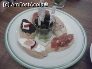 [P15] Aperitivele noastre - minitartine cu tot felul de paste.  » foto by Aurici
 - 
<span class="allrVoted glyphicon glyphicon-heart hidden" id="av831584"></span>
<a class="m-l-10 hidden" id="sv831584" onclick="voting_Foto_DelVot(,831584,4083)" role="button">șterge vot <span class="glyphicon glyphicon-remove"></span></a>
<a id="v9831584" class=" c-red"  onclick="voting_Foto_SetVot(831584)" role="button"><span class="glyphicon glyphicon-heart-empty"></span> <b>LIKE</b> = Votează poza</a> <img class="hidden"  id="f831584W9" src="/imagini/loader.gif" border="0" /><span class="AjErrMes hidden" id="e831584ErM"></span>