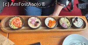 [P18] Restaurant La Mama - Platou de degustare » foto by mishu
 - 
<span class="allrVoted glyphicon glyphicon-heart hidden" id="av1469229"></span>
<a class="m-l-10 hidden" id="sv1469229" onclick="voting_Foto_DelVot(,1469229,4083)" role="button">șterge vot <span class="glyphicon glyphicon-remove"></span></a>
<a id="v91469229" class=" c-red"  onclick="voting_Foto_SetVot(1469229)" role="button"><span class="glyphicon glyphicon-heart-empty"></span> <b>LIKE</b> = Votează poza</a> <img class="hidden"  id="f1469229W9" src="/imagini/loader.gif" border="0" /><span class="AjErrMes hidden" id="e1469229ErM"></span>