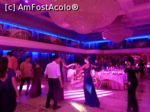 [P11] Sala de bal. Luminile se colorau diferit.  » foto by cristina47*
 - 
<span class="allrVoted glyphicon glyphicon-heart hidden" id="av858118"></span>
<a class="m-l-10 hidden" id="sv858118" onclick="voting_Foto_DelVot(,858118,4083)" role="button">șterge vot <span class="glyphicon glyphicon-remove"></span></a>
<a id="v9858118" class=" c-red"  onclick="voting_Foto_SetVot(858118)" role="button"><span class="glyphicon glyphicon-heart-empty"></span> <b>LIKE</b> = Votează poza</a> <img class="hidden"  id="f858118W9" src="/imagini/loader.gif" border="0" /><span class="AjErrMes hidden" id="e858118ErM"></span>