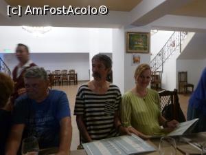 [P17] 16. Adrian și Dragoș, doi mâncăcioși de ardei copt iute. În stânga lui Dragoș este soția lui.  » foto by doinafil
 - 
<span class="allrVoted glyphicon glyphicon-heart hidden" id="av975646"></span>
<a class="m-l-10 hidden" id="sv975646" onclick="voting_Foto_DelVot(,975646,4083)" role="button">șterge vot <span class="glyphicon glyphicon-remove"></span></a>
<a id="v9975646" class=" c-red"  onclick="voting_Foto_SetVot(975646)" role="button"><span class="glyphicon glyphicon-heart-empty"></span> <b>LIKE</b> = Votează poza</a> <img class="hidden"  id="f975646W9" src="/imagini/loader.gif" border="0" /><span class="AjErrMes hidden" id="e975646ErM"></span>