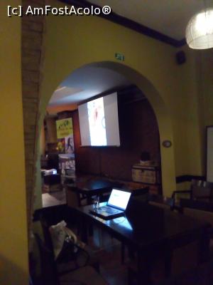 [P17] Journey pub & more, Strada George Enescu, nr. 25 » foto by danaeldreny*
 - 
<span class="allrVoted glyphicon glyphicon-heart hidden" id="av853538"></span>
<a class="m-l-10 hidden" id="sv853538" onclick="voting_Foto_DelVot(,853538,4083)" role="button">șterge vot <span class="glyphicon glyphicon-remove"></span></a>
<a id="v9853538" class=" c-red"  onclick="voting_Foto_SetVot(853538)" role="button"><span class="glyphicon glyphicon-heart-empty"></span> <b>LIKE</b> = Votează poza</a> <img class="hidden"  id="f853538W9" src="/imagini/loader.gif" border="0" /><span class="AjErrMes hidden" id="e853538ErM"></span>