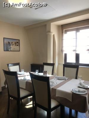 [P09] O masă elegantă, simplă, fără mușama » foto by krisstinna
 - 
<span class="allrVoted glyphicon glyphicon-heart hidden" id="av1218384"></span>
<a class="m-l-10 hidden" id="sv1218384" onclick="voting_Foto_DelVot(,1218384,4083)" role="button">șterge vot <span class="glyphicon glyphicon-remove"></span></a>
<a id="v91218384" class=" c-red"  onclick="voting_Foto_SetVot(1218384)" role="button"><span class="glyphicon glyphicon-heart-empty"></span> <b>LIKE</b> = Votează poza</a> <img class="hidden"  id="f1218384W9" src="/imagini/loader.gif" border="0" /><span class="AjErrMes hidden" id="e1218384ErM"></span>