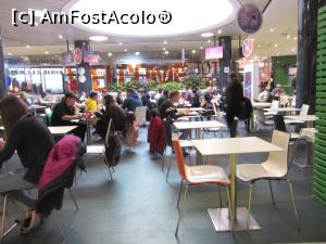 [P15] Aglomeraţie &icirc;n centrul sălii » foto by Michi
 - 
<span class="allrVoted glyphicon glyphicon-heart hidden" id="av1348343"></span>
<a class="m-l-10 hidden" id="sv1348343" onclick="voting_Foto_DelVot(,1348343,4083)" role="button">șterge vot <span class="glyphicon glyphicon-remove"></span></a>
<a id="v91348343" class=" c-red"  onclick="voting_Foto_SetVot(1348343)" role="button"><span class="glyphicon glyphicon-heart-empty"></span> <b>LIKE</b> = Votează poza</a> <img class="hidden"  id="f1348343W9" src="/imagini/loader.gif" border="0" /><span class="AjErrMes hidden" id="e1348343ErM"></span>