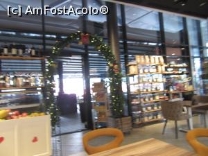 [P28] Firmă &icirc;n fast food » foto by Michi
 - 
<span class="allrVoted glyphicon glyphicon-heart hidden" id="av1348356"></span>
<a class="m-l-10 hidden" id="sv1348356" onclick="voting_Foto_DelVot(,1348356,4083)" role="button">șterge vot <span class="glyphicon glyphicon-remove"></span></a>
<a id="v91348356" class=" c-red"  onclick="voting_Foto_SetVot(1348356)" role="button"><span class="glyphicon glyphicon-heart-empty"></span> <b>LIKE</b> = Votează poza</a> <img class="hidden"  id="f1348356W9" src="/imagini/loader.gif" border="0" /><span class="AjErrMes hidden" id="e1348356ErM"></span>