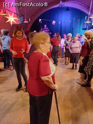 [P22] Retragerea de pe ringul de dans » foto by Michi
 - 
<span class="allrVoted glyphicon glyphicon-heart hidden" id="av1407502"></span>
<a class="m-l-10 hidden" id="sv1407502" onclick="voting_Foto_DelVot(,1407502,4083)" role="button">șterge vot <span class="glyphicon glyphicon-remove"></span></a>
<a id="v91407502" class=" c-red"  onclick="voting_Foto_SetVot(1407502)" role="button"><span class="glyphicon glyphicon-heart-empty"></span> <b>LIKE</b> = Votează poza</a> <img class="hidden"  id="f1407502W9" src="/imagini/loader.gif" border="0" /><span class="AjErrMes hidden" id="e1407502ErM"></span>