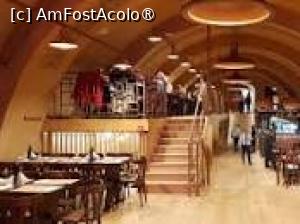 [P26] Privire generală asupra sălii goale » foto by Michi <span class="label label-default labelC_thin small">NEVOTABILĂ</span>