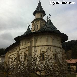 [P18] Biserica Mănăstirii Putna » foto by Yersinia Pestis
 - 
<span class="allrVoted glyphicon glyphicon-heart hidden" id="av578367"></span>
<a class="m-l-10 hidden" id="sv578367" onclick="voting_Foto_DelVot(,578367,4091)" role="button">șterge vot <span class="glyphicon glyphicon-remove"></span></a>
<a id="v9578367" class=" c-red"  onclick="voting_Foto_SetVot(578367)" role="button"><span class="glyphicon glyphicon-heart-empty"></span> <b>LIKE</b> = Votează poza</a> <img class="hidden"  id="f578367W9" src="/imagini/loader.gif" border="0" /><span class="AjErrMes hidden" id="e578367ErM"></span>