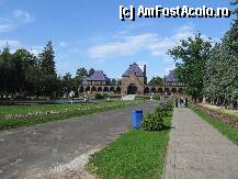 [P01] Sediul Cimitirului ; cladirea e mult mai mare decat apare in poza » foto by mirelutza
 - 
<span class="allrVoted glyphicon glyphicon-heart hidden" id="av78753"></span>
<a class="m-l-10 hidden" id="sv78753" onclick="voting_Foto_DelVot(,78753,4141)" role="button">șterge vot <span class="glyphicon glyphicon-remove"></span></a>
<a id="v978753" class=" c-red"  onclick="voting_Foto_SetVot(78753)" role="button"><span class="glyphicon glyphicon-heart-empty"></span> <b>LIKE</b> = Votează poza</a> <img class="hidden"  id="f78753W9" src="/imagini/loader.gif" border="0" /><span class="AjErrMes hidden" id="e78753ErM"></span>