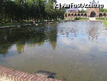 [P04] Superbul lac din fata cladirii ....; nu-i asa ca ar fi mai frumos cu niste nuferi ? » foto by mirelutza
 - 
<span class="allrVoted glyphicon glyphicon-heart hidden" id="av78756"></span>
<a class="m-l-10 hidden" id="sv78756" onclick="voting_Foto_DelVot(,78756,4141)" role="button">șterge vot <span class="glyphicon glyphicon-remove"></span></a>
<a id="v978756" class=" c-red"  onclick="voting_Foto_SetVot(78756)" role="button"><span class="glyphicon glyphicon-heart-empty"></span> <b>LIKE</b> = Votează poza</a> <img class="hidden"  id="f78756W9" src="/imagini/loader.gif" border="0" /><span class="AjErrMes hidden" id="e78756ErM"></span>