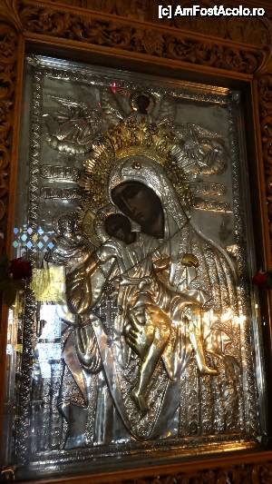 [P35] Icoana Miraculoasă a Maica Domnului ținându-l pe Isus Hristos pe mâna dreaptă » foto by bog68
 - 
<span class="allrVoted glyphicon glyphicon-heart hidden" id="av455156"></span>
<a class="m-l-10 hidden" id="sv455156" onclick="voting_Foto_DelVot(,455156,4165)" role="button">șterge vot <span class="glyphicon glyphicon-remove"></span></a>
<a id="v9455156" class=" c-red"  onclick="voting_Foto_SetVot(455156)" role="button"><span class="glyphicon glyphicon-heart-empty"></span> <b>LIKE</b> = Votează poza</a> <img class="hidden"  id="f455156W9" src="/imagini/loader.gif" border="0" /><span class="AjErrMes hidden" id="e455156ErM"></span>