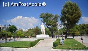 [P36] Prin Solun / Salonic - statuia lui Eleftherios Venizelos » foto by Dragoș_MD
 - 
<span class="allrVoted glyphicon glyphicon-heart hidden" id="av817377"></span>
<a class="m-l-10 hidden" id="sv817377" onclick="voting_Foto_DelVot(,817377,4165)" role="button">șterge vot <span class="glyphicon glyphicon-remove"></span></a>
<a id="v9817377" class=" c-red"  onclick="voting_Foto_SetVot(817377)" role="button"><span class="glyphicon glyphicon-heart-empty"></span> <b>LIKE</b> = Votează poza</a> <img class="hidden"  id="f817377W9" src="/imagini/loader.gif" border="0" /><span class="AjErrMes hidden" id="e817377ErM"></span>