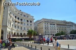 [P43] Prin Solun / Salonic - Piața Aristhotelos. În centrul imaginii - centrul de informare turistică » foto by Dragoș_MD
 - 
<span class="allrVoted glyphicon glyphicon-heart hidden" id="av817384"></span>
<a class="m-l-10 hidden" id="sv817384" onclick="voting_Foto_DelVot(,817384,4165)" role="button">șterge vot <span class="glyphicon glyphicon-remove"></span></a>
<a id="v9817384" class=" c-red"  onclick="voting_Foto_SetVot(817384)" role="button"><span class="glyphicon glyphicon-heart-empty"></span> <b>LIKE</b> = Votează poza</a> <img class="hidden"  id="f817384W9" src="/imagini/loader.gif" border="0" /><span class="AjErrMes hidden" id="e817384ErM"></span>