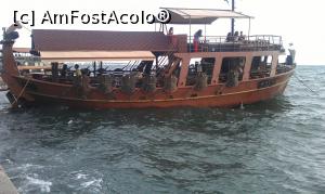 [P17] Altă ambarcaţiune-restaurant la faleza oraşului Salonic, Grecia.  » foto by traian.leuca †
 - 
<span class="allrVoted glyphicon glyphicon-heart hidden" id="av730009"></span>
<a class="m-l-10 hidden" id="sv730009" onclick="voting_Foto_DelVot(,730009,4165)" role="button">șterge vot <span class="glyphicon glyphicon-remove"></span></a>
<a id="v9730009" class=" c-red"  onclick="voting_Foto_SetVot(730009)" role="button"><span class="glyphicon glyphicon-heart-empty"></span> <b>LIKE</b> = Votează poza</a> <img class="hidden"  id="f730009W9" src="/imagini/loader.gif" border="0" /><span class="AjErrMes hidden" id="e730009ErM"></span>