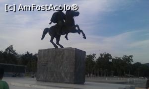 [P24] Statuia lui Alexandru din apropierea Turnului Alb din oraşul Salonic, Grecia.  » foto by traian.leuca †
 - 
<span class="allrVoted glyphicon glyphicon-heart hidden" id="av730016"></span>
<a class="m-l-10 hidden" id="sv730016" onclick="voting_Foto_DelVot(,730016,4165)" role="button">șterge vot <span class="glyphicon glyphicon-remove"></span></a>
<a id="v9730016" class=" c-red"  onclick="voting_Foto_SetVot(730016)" role="button"><span class="glyphicon glyphicon-heart-empty"></span> <b>LIKE</b> = Votează poza</a> <img class="hidden"  id="f730016W9" src="/imagini/loader.gif" border="0" /><span class="AjErrMes hidden" id="e730016ErM"></span>