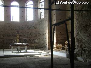 [P15] Rotonda in interior » foto by costy69*
 - 
<span class="allrVoted glyphicon glyphicon-heart hidden" id="av526796"></span>
<a class="m-l-10 hidden" id="sv526796" onclick="voting_Foto_DelVot(,526796,4165)" role="button">șterge vot <span class="glyphicon glyphicon-remove"></span></a>
<a id="v9526796" class=" c-red"  onclick="voting_Foto_SetVot(526796)" role="button"><span class="glyphicon glyphicon-heart-empty"></span> <b>LIKE</b> = Votează poza</a> <img class="hidden"  id="f526796W9" src="/imagini/loader.gif" border="0" /><span class="AjErrMes hidden" id="e526796ErM"></span>