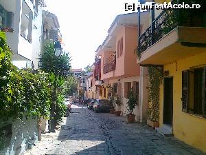 [P21] Salonic - straduta in Ano Poli » foto by calator2000
 - 
<span class="allrVoted glyphicon glyphicon-heart hidden" id="av565736"></span>
<a class="m-l-10 hidden" id="sv565736" onclick="voting_Foto_DelVot(,565736,4165)" role="button">șterge vot <span class="glyphicon glyphicon-remove"></span></a>
<a id="v9565736" class=" c-red"  onclick="voting_Foto_SetVot(565736)" role="button"><span class="glyphicon glyphicon-heart-empty"></span> <b>LIKE</b> = Votează poza</a> <img class="hidden"  id="f565736W9" src="/imagini/loader.gif" border="0" /><span class="AjErrMes hidden" id="e565736ErM"></span>