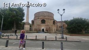 [P09] Conectata initial la Arcul lui Galerius, Rotonda lui Galerius este o cladire extrem de interesanta si cu siguranta unul dintre cele mai importante monumente romane din Salonic. Are o cupola asemanatoare Panteonului din Roma, cu un diametru de 24 de metri si o inaltime de 30 de metri. Rotonda este extraordinara nu numai pentru aspectul sau bine conservat, ci si pentru istoria sa turbulenta, in timpul careia si-a schimbat destinatia. » foto by geani anto
 - 
<span class="allrVoted glyphicon glyphicon-heart hidden" id="av1533819"></span>
<a class="m-l-10 hidden" id="sv1533819" onclick="voting_Foto_DelVot(,1533819,4165)" role="button">șterge vot <span class="glyphicon glyphicon-remove"></span></a>
<a id="v91533819" class=" c-red"  onclick="voting_Foto_SetVot(1533819)" role="button"><span class="glyphicon glyphicon-heart-empty"></span> <b>LIKE</b> = Votează poza</a> <img class="hidden"  id="f1533819W9" src="/imagini/loader.gif" border="0" /><span class="AjErrMes hidden" id="e1533819ErM"></span>