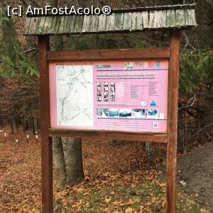 [P01] Un panou despre ce și cum cu Lacul Sf. Ana. Nu știu carte, nu l-am citit! :p » foto by Yersinia Pestis
 - 
<span class="allrVoted glyphicon glyphicon-heart hidden" id="av812216"></span>
<a class="m-l-10 hidden" id="sv812216" onclick="voting_Foto_DelVot(,812216,4197)" role="button">șterge vot <span class="glyphicon glyphicon-remove"></span></a>
<a id="v9812216" class=" c-red"  onclick="voting_Foto_SetVot(812216)" role="button"><span class="glyphicon glyphicon-heart-empty"></span> <b>LIKE</b> = Votează poza</a> <img class="hidden"  id="f812216W9" src="/imagini/loader.gif" border="0" /><span class="AjErrMes hidden" id="e812216ErM"></span>