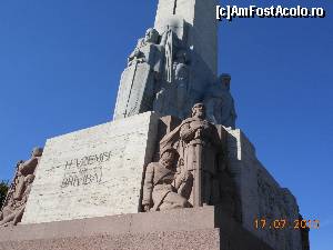 [P06] Riga - Monumentul Libertăţii, sculpturi şi basoreliefuri la bază.  » foto by iulianic
 - 
<span class="allrVoted glyphicon glyphicon-heart hidden" id="av598505"></span>
<a class="m-l-10 hidden" id="sv598505" onclick="voting_Foto_DelVot(,598505,4214)" role="button">șterge vot <span class="glyphicon glyphicon-remove"></span></a>
<a id="v9598505" class=" c-red"  onclick="voting_Foto_SetVot(598505)" role="button"><span class="glyphicon glyphicon-heart-empty"></span> <b>LIKE</b> = Votează poza</a> <img class="hidden"  id="f598505W9" src="/imagini/loader.gif" border="0" /><span class="AjErrMes hidden" id="e598505ErM"></span>