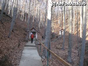 [P10] 'Izvoarele cu leac' / Alta doua capele cu apa tamaduitoare.  » foto by viviv
 - 
<span class="allrVoted glyphicon glyphicon-heart hidden" id="av404584"></span>
<a class="m-l-10 hidden" id="sv404584" onclick="voting_Foto_DelVot(,404584,4219)" role="button">șterge vot <span class="glyphicon glyphicon-remove"></span></a>
<a id="v9404584" class=" c-red"  onclick="voting_Foto_SetVot(404584)" role="button"><span class="glyphicon glyphicon-heart-empty"></span> <b>LIKE</b> = Votează poza</a> <img class="hidden"  id="f404584W9" src="/imagini/loader.gif" border="0" /><span class="AjErrMes hidden" id="e404584ErM"></span>