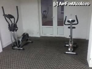 [P12] Sala de fitness.  » foto by dinţosul
 - 
<span class="allrVoted glyphicon glyphicon-heart hidden" id="av412505"></span>
<a class="m-l-10 hidden" id="sv412505" onclick="voting_Foto_DelVot(,412505,4237)" role="button">șterge vot <span class="glyphicon glyphicon-remove"></span></a>
<a id="v9412505" class=" c-red"  onclick="voting_Foto_SetVot(412505)" role="button"><span class="glyphicon glyphicon-heart-empty"></span> <b>LIKE</b> = Votează poza</a> <img class="hidden"  id="f412505W9" src="/imagini/loader.gif" border="0" /><span class="AjErrMes hidden" id="e412505ErM"></span>