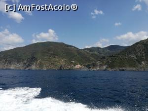 [P20] Vernazza văzută de pe mare (fără zoom)  » foto by crismis
 - 
<span class="allrVoted glyphicon glyphicon-heart hidden" id="av934219"></span>
<a class="m-l-10 hidden" id="sv934219" onclick="voting_Foto_DelVot(,934219,4285)" role="button">șterge vot <span class="glyphicon glyphicon-remove"></span></a>
<a id="v9934219" class=" c-red"  onclick="voting_Foto_SetVot(934219)" role="button"><span class="glyphicon glyphicon-heart-empty"></span> <b>LIKE</b> = Votează poza</a> <img class="hidden"  id="f934219W9" src="/imagini/loader.gif" border="0" /><span class="AjErrMes hidden" id="e934219ErM"></span>