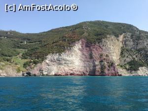 [P25] Cinque Terre (de pe mare); monte rosso?!  » foto by crismis
 - 
<span class="allrVoted glyphicon glyphicon-heart hidden" id="av934226"></span>
<a class="m-l-10 hidden" id="sv934226" onclick="voting_Foto_DelVot(,934226,4285)" role="button">șterge vot <span class="glyphicon glyphicon-remove"></span></a>
<a id="v9934226" class=" c-red"  onclick="voting_Foto_SetVot(934226)" role="button"><span class="glyphicon glyphicon-heart-empty"></span> <b>LIKE</b> = Votează poza</a> <img class="hidden"  id="f934226W9" src="/imagini/loader.gif" border="0" /><span class="AjErrMes hidden" id="e934226ErM"></span>