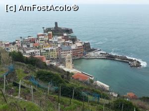 [P49] Și Vernazza se apropie din ce în ce. Mi-a plăcut foarte mult această imagine pe care am avut-o sub ochi mult timp.  » foto by Aurici
 - 
<span class="allrVoted glyphicon glyphicon-heart hidden" id="av967179"></span>
<a class="m-l-10 hidden" id="sv967179" onclick="voting_Foto_DelVot(,967179,4285)" role="button">șterge vot <span class="glyphicon glyphicon-remove"></span></a>
<a id="v9967179" class=" c-red"  onclick="voting_Foto_SetVot(967179)" role="button"><span class="glyphicon glyphicon-heart-empty"></span> <b>LIKE</b> = Votează poza</a> <img class="hidden"  id="f967179W9" src="/imagini/loader.gif" border="0" /><span class="AjErrMes hidden" id="e967179ErM"></span>