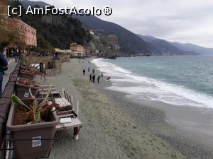 [P06] Plaja din Monterosso.  » foto by Aurici
 - 
<span class="allrVoted glyphicon glyphicon-heart hidden" id="av967093"></span>
<a class="m-l-10 hidden" id="sv967093" onclick="voting_Foto_DelVot(,967093,4285)" role="button">șterge vot <span class="glyphicon glyphicon-remove"></span></a>
<a id="v9967093" class=" c-red"  onclick="voting_Foto_SetVot(967093)" role="button"><span class="glyphicon glyphicon-heart-empty"></span> <b>LIKE</b> = Votează poza</a> <img class="hidden"  id="f967093W9" src="/imagini/loader.gif" border="0" /><span class="AjErrMes hidden" id="e967093ErM"></span>