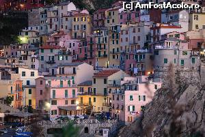 [P22] Manarola » foto by Chloe
 - 
<span class="allrVoted glyphicon glyphicon-heart hidden" id="av588433"></span>
<a class="m-l-10 hidden" id="sv588433" onclick="voting_Foto_DelVot(,588433,4285)" role="button">șterge vot <span class="glyphicon glyphicon-remove"></span></a>
<a id="v9588433" class=" c-red"  onclick="voting_Foto_SetVot(588433)" role="button"><span class="glyphicon glyphicon-heart-empty"></span> <b>LIKE</b> = Votează poza</a> <img class="hidden"  id="f588433W9" src="/imagini/loader.gif" border="0" /><span class="AjErrMes hidden" id="e588433ErM"></span>