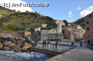 [P03] Vernazza port » foto by carina_10
 - 
<span class="allrVoted glyphicon glyphicon-heart hidden" id="av927403"></span>
<a class="m-l-10 hidden" id="sv927403" onclick="voting_Foto_DelVot(,927403,4285)" role="button">șterge vot <span class="glyphicon glyphicon-remove"></span></a>
<a id="v9927403" class=" c-red"  onclick="voting_Foto_SetVot(927403)" role="button"><span class="glyphicon glyphicon-heart-empty"></span> <b>LIKE</b> = Votează poza</a> <img class="hidden"  id="f927403W9" src="/imagini/loader.gif" border="0" /><span class="AjErrMes hidden" id="e927403ErM"></span>