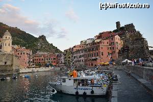 [P02] Vernazza » foto by msc*
 - 
<span class="allrVoted glyphicon glyphicon-heart hidden" id="av680373"></span>
<a class="m-l-10 hidden" id="sv680373" onclick="voting_Foto_DelVot(,680373,4285)" role="button">șterge vot <span class="glyphicon glyphicon-remove"></span></a>
<a id="v9680373" class=" c-red"  onclick="voting_Foto_SetVot(680373)" role="button"><span class="glyphicon glyphicon-heart-empty"></span> <b>LIKE</b> = Votează poza</a> <img class="hidden"  id="f680373W9" src="/imagini/loader.gif" border="0" /><span class="AjErrMes hidden" id="e680373ErM"></span>