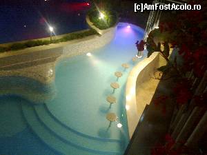 [P02] Nessebar Beach - Piscina de langa bar » foto by Crys_cristina
 - 
<span class="allrVoted glyphicon glyphicon-heart hidden" id="av408652"></span>
<a class="m-l-10 hidden" id="sv408652" onclick="voting_Foto_DelVot(,408652,4294)" role="button">șterge vot <span class="glyphicon glyphicon-remove"></span></a>
<a id="v9408652" class=" c-red"  onclick="voting_Foto_SetVot(408652)" role="button"><span class="glyphicon glyphicon-heart-empty"></span> <b>LIKE</b> = Votează poza</a> <img class="hidden"  id="f408652W9" src="/imagini/loader.gif" border="0" /><span class="AjErrMes hidden" id="e408652ErM"></span>