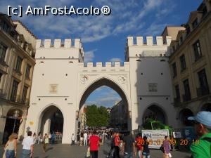 [P15] Poarta Karlstor » foto by lilianaooo
 - 
<span class="allrVoted glyphicon glyphicon-heart hidden" id="av772355"></span>
<a class="m-l-10 hidden" id="sv772355" onclick="voting_Foto_DelVot(,772355,4310)" role="button">șterge vot <span class="glyphicon glyphicon-remove"></span></a>
<a id="v9772355" class=" c-red"  onclick="voting_Foto_SetVot(772355)" role="button"><span class="glyphicon glyphicon-heart-empty"></span> <b>LIKE</b> = Votează poza</a> <img class="hidden"  id="f772355W9" src="/imagini/loader.gif" border="0" /><span class="AjErrMes hidden" id="e772355ErM"></span>