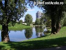 [P15] Olympiapark - intrarea in parc - vedere catre sediul BMW » foto by RoF*
 - 
<span class="allrVoted glyphicon glyphicon-heart hidden" id="av377780"></span>
<a class="m-l-10 hidden" id="sv377780" onclick="voting_Foto_DelVot(,377780,4310)" role="button">șterge vot <span class="glyphicon glyphicon-remove"></span></a>
<a id="v9377780" class=" c-red"  onclick="voting_Foto_SetVot(377780)" role="button"><span class="glyphicon glyphicon-heart-empty"></span> <b>LIKE</b> = Votează poza</a> <img class="hidden"  id="f377780W9" src="/imagini/loader.gif" border="0" /><span class="AjErrMes hidden" id="e377780ErM"></span>