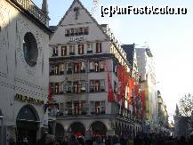 [P05] Hermer haus din centrul orasului, imbracat de sarbatoarea de iarna din Munchen » foto by ileanaxperta*
 - 
<span class="allrVoted glyphicon glyphicon-heart hidden" id="av58343"></span>
<a class="m-l-10 hidden" id="sv58343" onclick="voting_Foto_DelVot(,58343,4310)" role="button">șterge vot <span class="glyphicon glyphicon-remove"></span></a>
<a id="v958343" class=" c-red"  onclick="voting_Foto_SetVot(58343)" role="button"><span class="glyphicon glyphicon-heart-empty"></span> <b>LIKE</b> = Votează poza</a> <img class="hidden"  id="f58343W9" src="/imagini/loader.gif" border="0" /><span class="AjErrMes hidden" id="e58343ErM"></span>