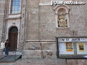 [P09] Innsbruck - Domkirche St. Jakob, Catedrala Sf. Iacob. Intrarea.  » foto by iulianic
 - 
<span class="allrVoted glyphicon glyphicon-heart hidden" id="av698245"></span>
<a class="m-l-10 hidden" id="sv698245" onclick="voting_Foto_DelVot(,698245,4343)" role="button">șterge vot <span class="glyphicon glyphicon-remove"></span></a>
<a id="v9698245" class=" c-red"  onclick="voting_Foto_SetVot(698245)" role="button"><span class="glyphicon glyphicon-heart-empty"></span> <b>LIKE</b> = Votează poza</a> <img class="hidden"  id="f698245W9" src="/imagini/loader.gif" border="0" /><span class="AjErrMes hidden" id="e698245ErM"></span>