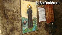 [P18] Pelerinii stau la rand pentru a intra in aceasta grota » foto by kelyboy
 - 
<span class="allrVoted glyphicon glyphicon-heart hidden" id="av289129"></span>
<a class="m-l-10 hidden" id="sv289129" onclick="voting_Foto_DelVot(,289129,4346)" role="button">șterge vot <span class="glyphicon glyphicon-remove"></span></a>
<a id="v9289129" class=" c-red"  onclick="voting_Foto_SetVot(289129)" role="button"><span class="glyphicon glyphicon-heart-empty"></span> <b>LIKE</b> = Votează poza</a> <img class="hidden"  id="f289129W9" src="/imagini/loader.gif" border="0" /><span class="AjErrMes hidden" id="e289129ErM"></span>