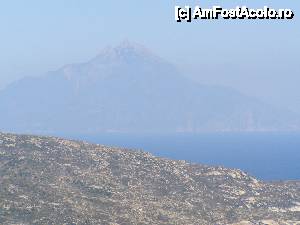 [P09] Priveliste de la Taverna Panorama catre Muntele Athos » foto by Tzutzuricu40
 - 
<span class="allrVoted glyphicon glyphicon-heart hidden" id="av396255"></span>
<a class="m-l-10 hidden" id="sv396255" onclick="voting_Foto_DelVot(,396255,4378)" role="button">șterge vot <span class="glyphicon glyphicon-remove"></span></a>
<a id="v9396255" class=" c-red"  onclick="voting_Foto_SetVot(396255)" role="button"><span class="glyphicon glyphicon-heart-empty"></span> <b>LIKE</b> = Votează poza</a> <img class="hidden"  id="f396255W9" src="/imagini/loader.gif" border="0" /><span class="AjErrMes hidden" id="e396255ErM"></span>
